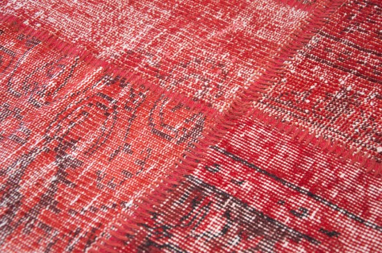 Patchwork Red 250x350 443156