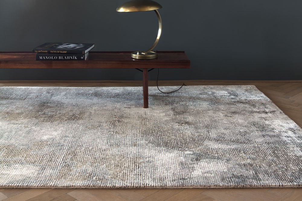 Tapis de luxe viscose blanche tufté main par Ligne Pure